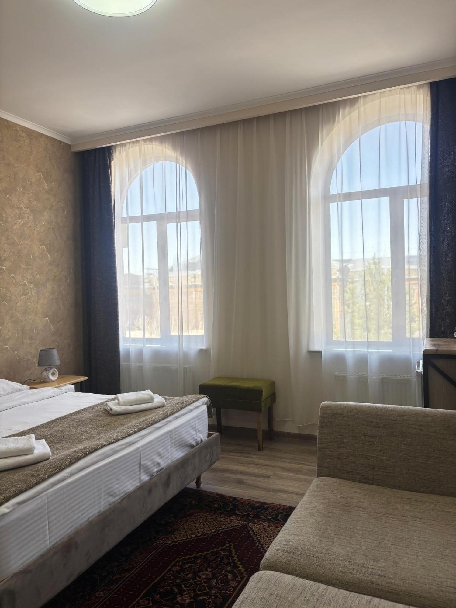 21 Rooms Hotel Gyumri Esterno foto