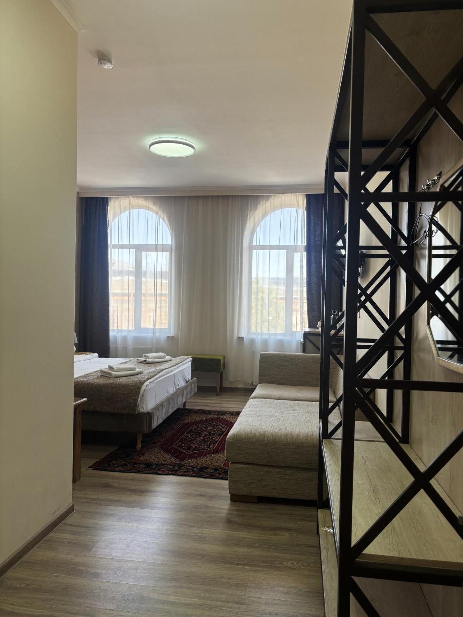21 Rooms Hotel Gyumri Esterno foto